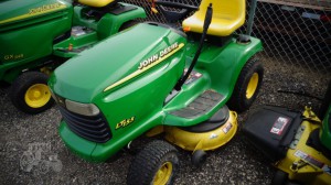 John Deere LT155